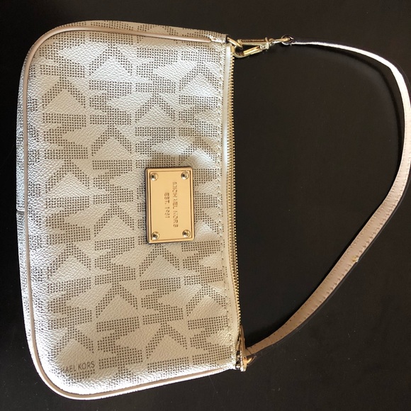 Michael Kors leather mini bag - Picture 1 of 5